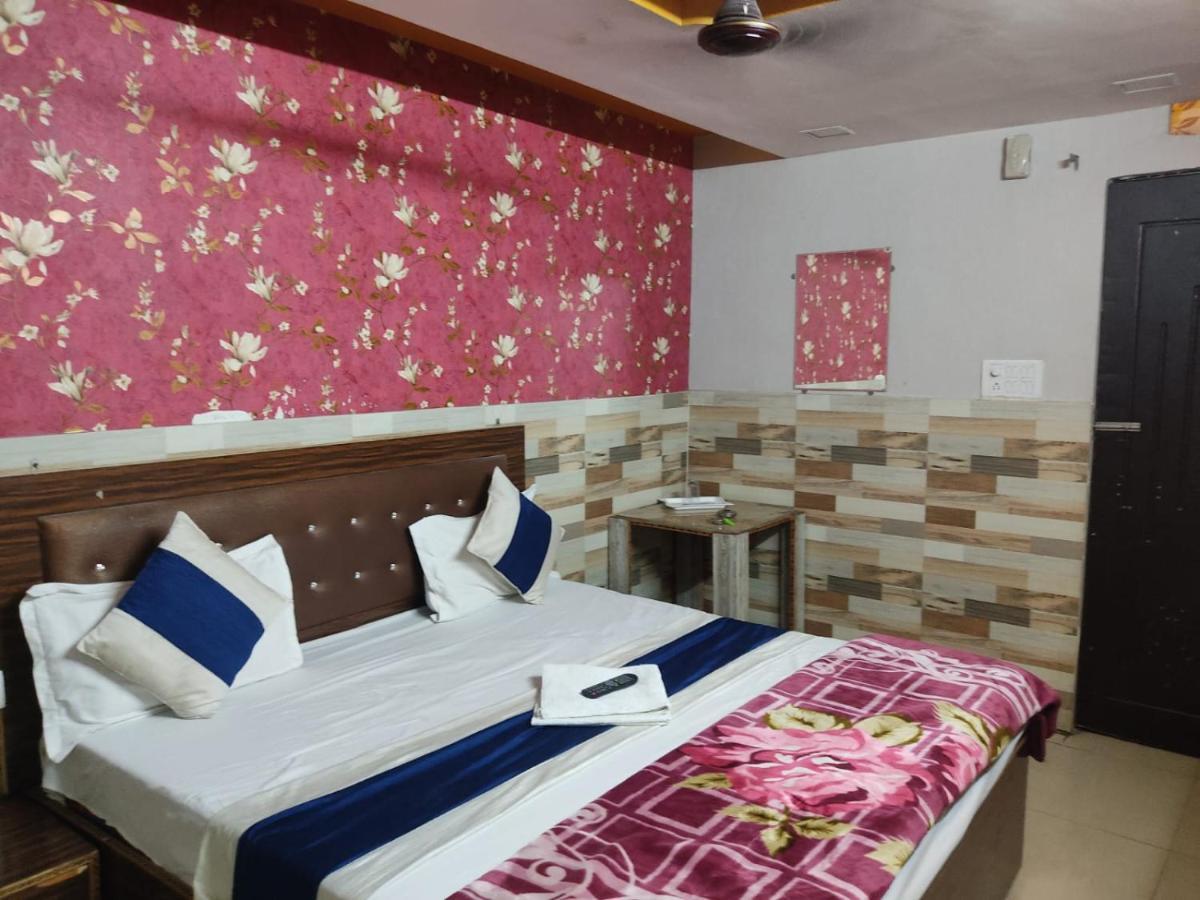 Hotel Sun Shine Inn Лакнау Екстериор снимка