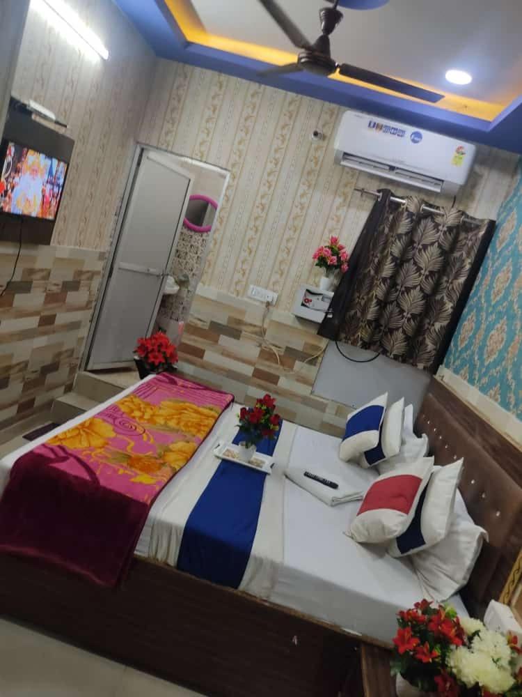 Hotel Sun Shine Inn Лакнау Екстериор снимка