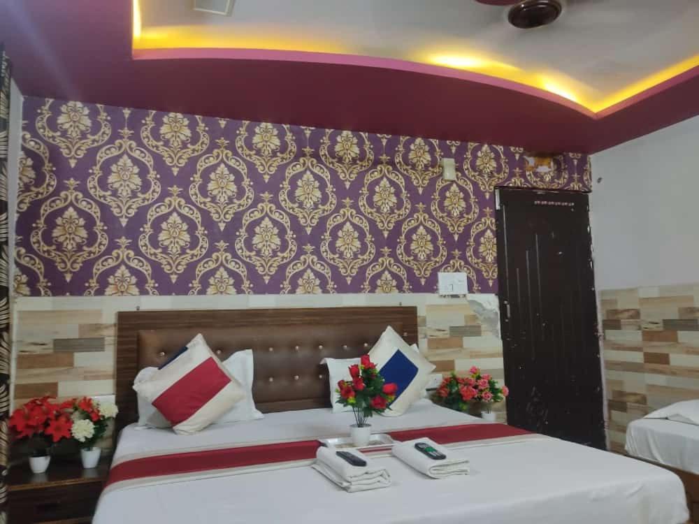 Hotel Sun Shine Inn Лакнау Екстериор снимка